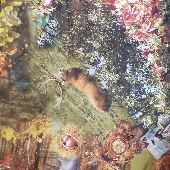 100% pure silk Streissnig scarf 38 x 38 square (maybe even slightly larger) - Picture 11 of 16